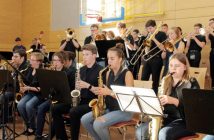 Hermeskeiler Schüler jazzen mit Profis