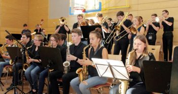 Hermeskeiler Schüler jazzen mit Profis