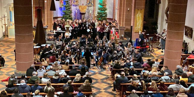Stimmungsvolles Weihnachtskonzert begeistert Publikum