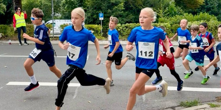 Hermeskeil in Bewegung – Gymnasium läuft beim „Ring of Feier“ vorne mit